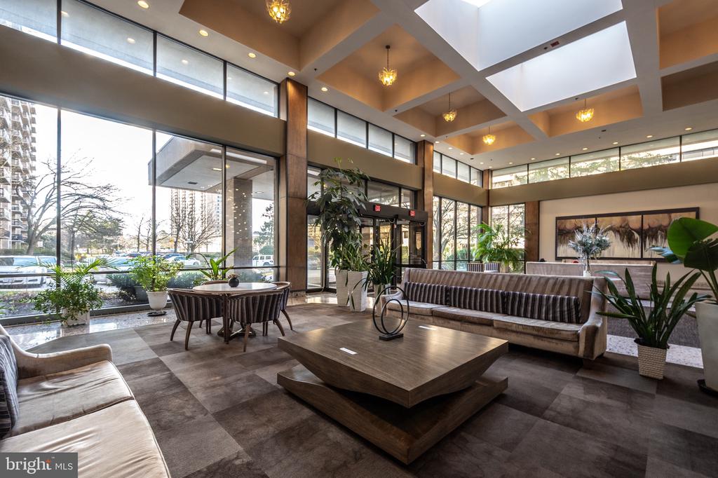 3709 S GEORGE MASON DRIVE 406-E