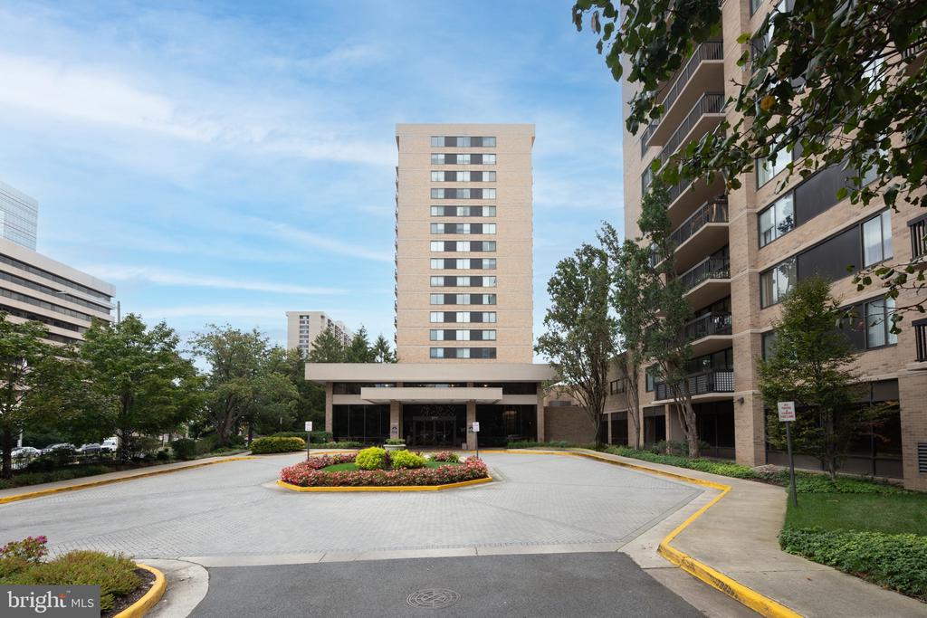 3709 S GEORGE MASON DRIVE 406-E