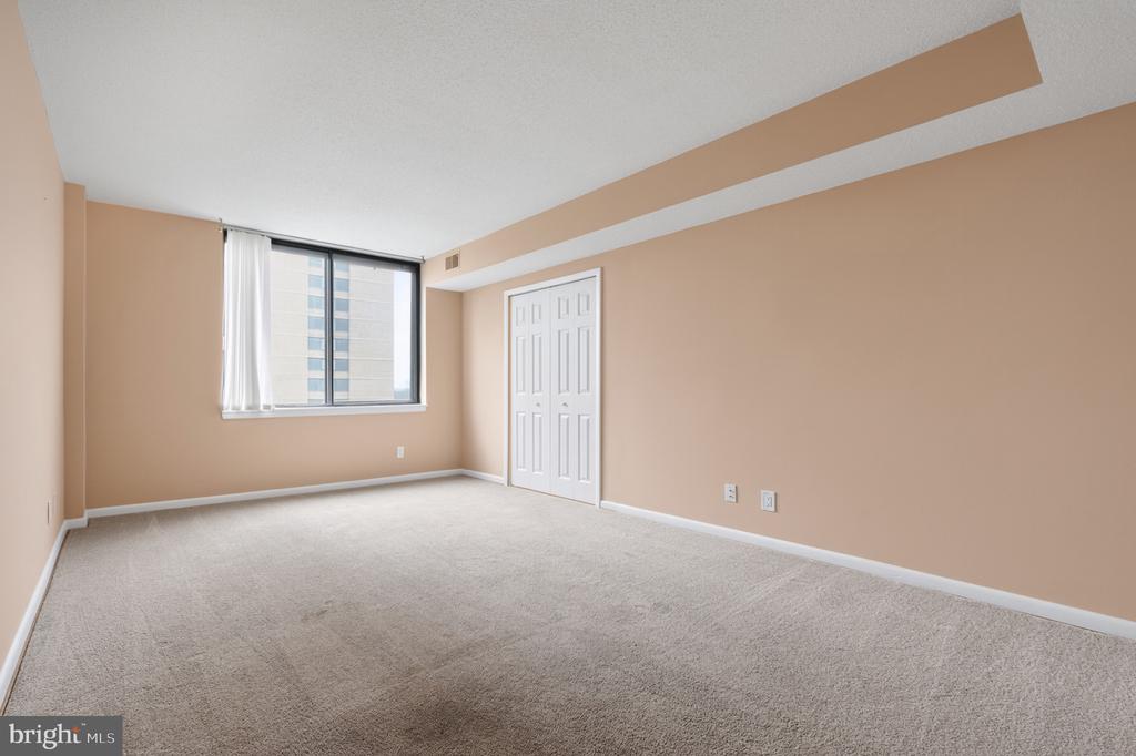 3709 S GEORGE MASON DRIVE 406-E