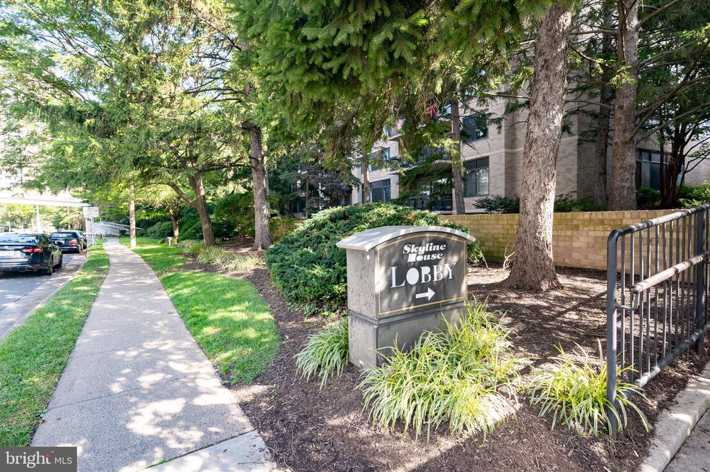 3709 S GEORGE MASON DRIVE 406-E