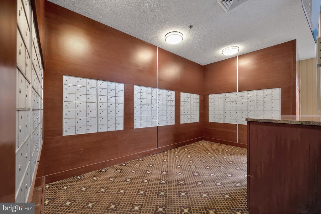 3709 S GEORGE MASON DRIVE 406-E