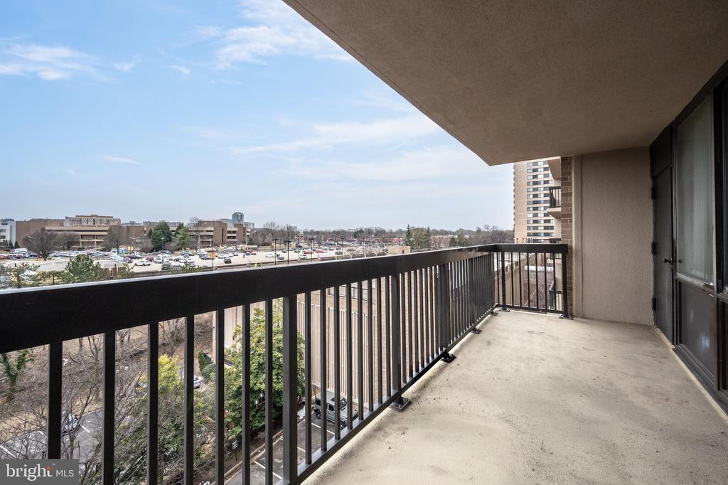 3709 S GEORGE MASON DRIVE 406-E