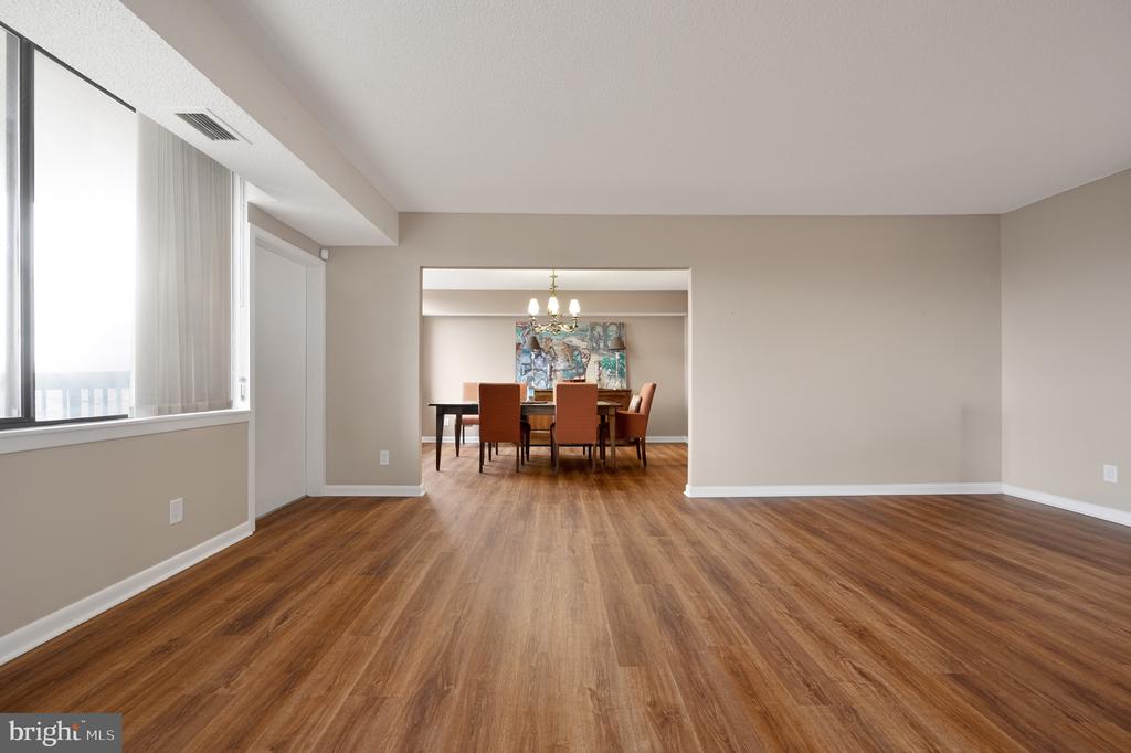 3709 S GEORGE MASON DRIVE 406-E