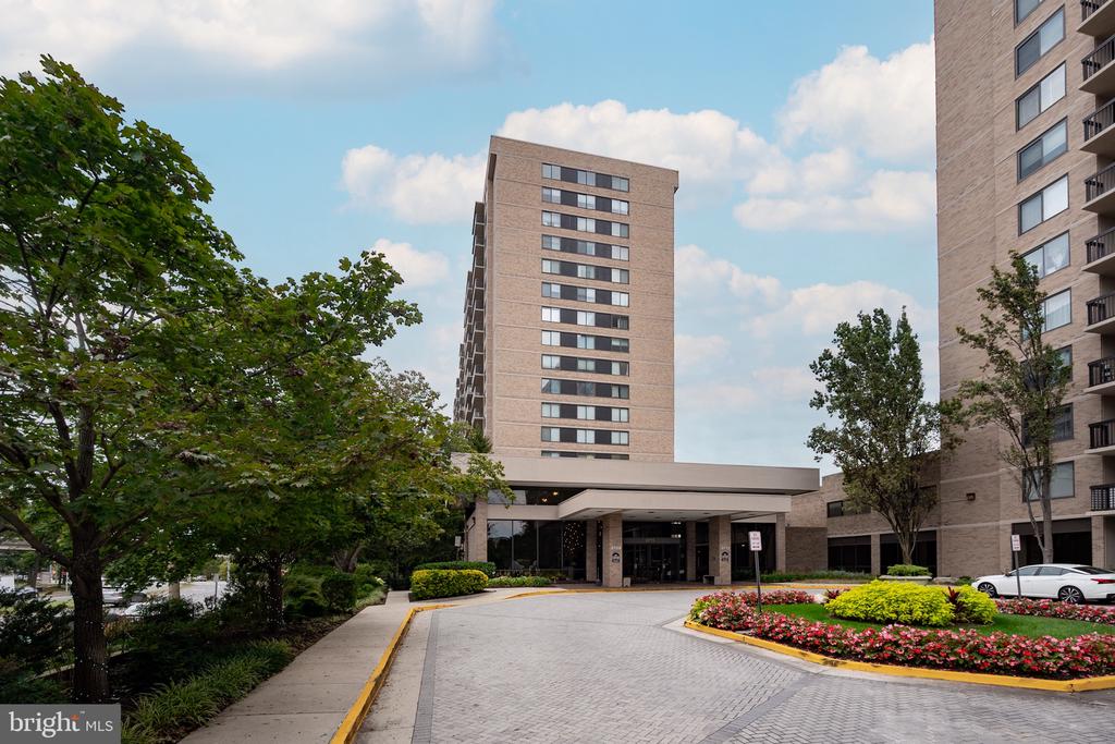 3709 S GEORGE MASON DRIVE 406-E