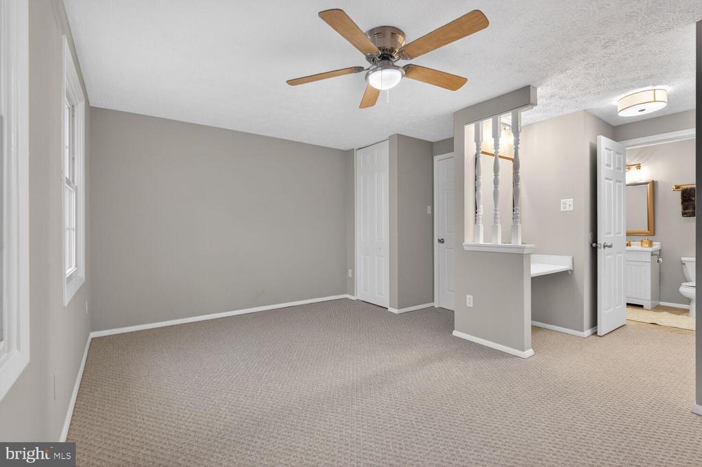 8462 LAZY CREEK COURT