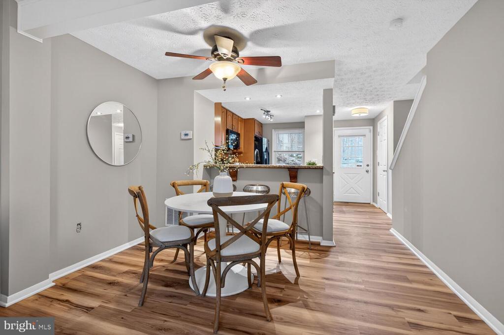 8462 LAZY CREEK COURT