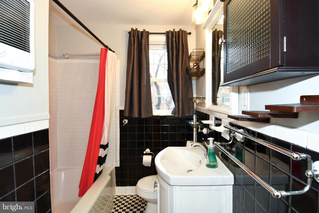 6608 BOULEVARD VIEW A2