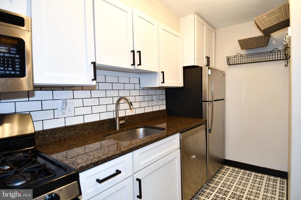 6608 BOULEVARD VIEW A2