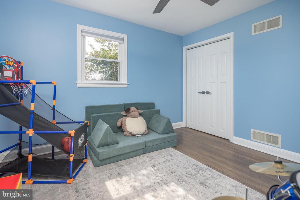 8912 DOGUE DRIVE