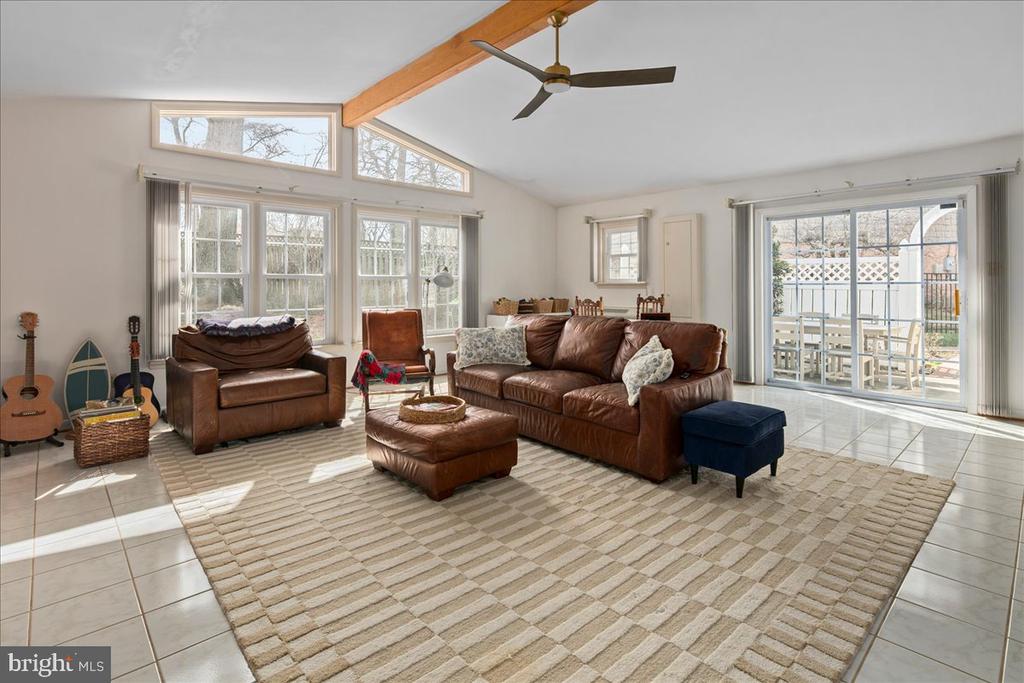 3123 LITTLE CREEK LANE