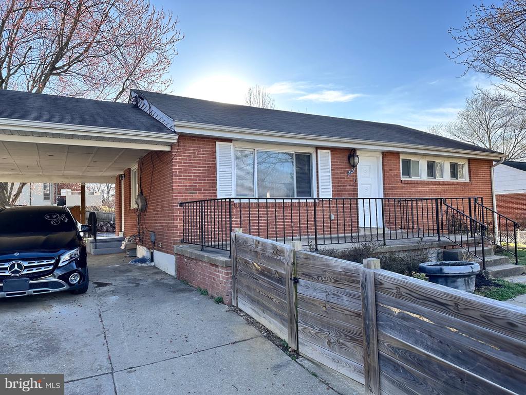 6406 WILCOX COURT