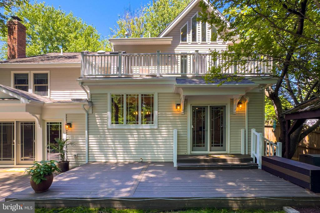 6247 GENTLE LANE