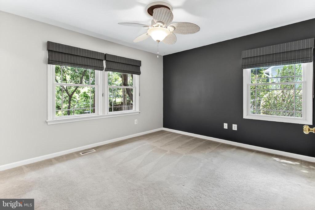 6247 GENTLE LANE