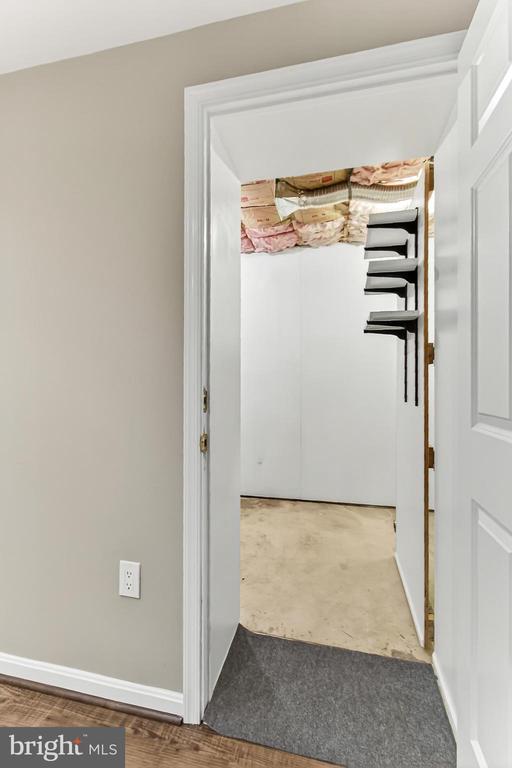 6247 GENTLE LANE