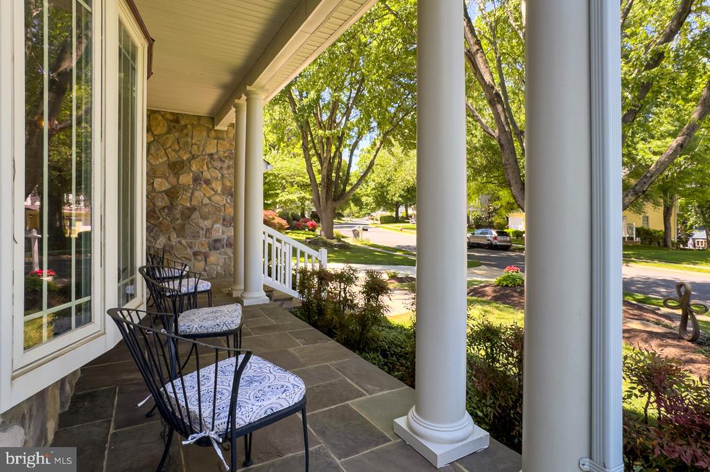 6247 GENTLE LANE