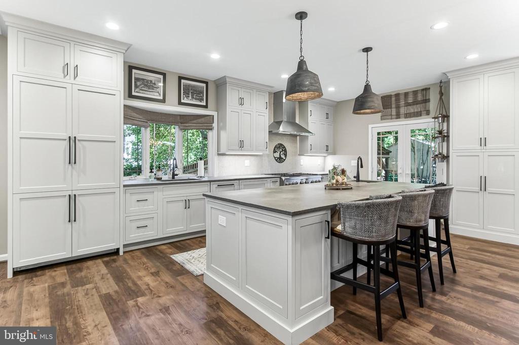 6247 GENTLE LANE
