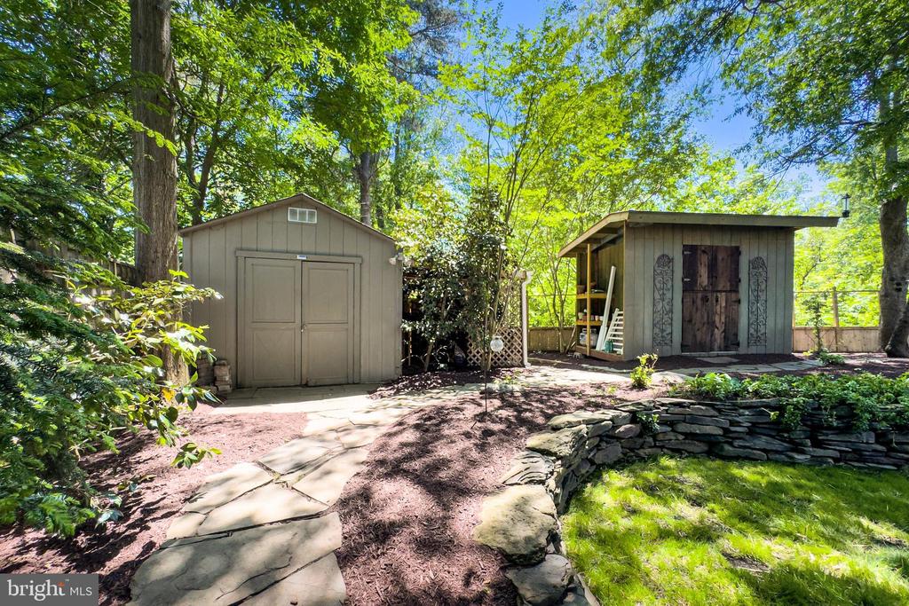 6247 GENTLE LANE