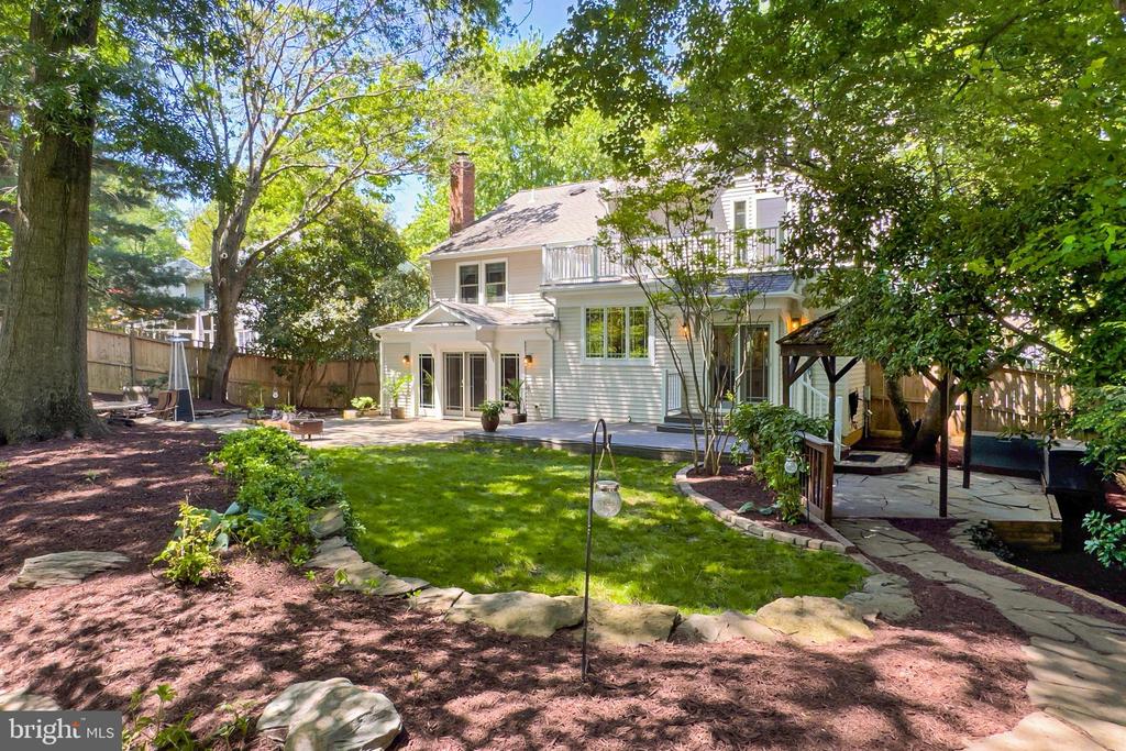 6247 GENTLE LANE
