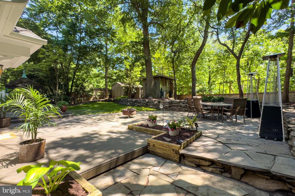 6247 GENTLE LANE