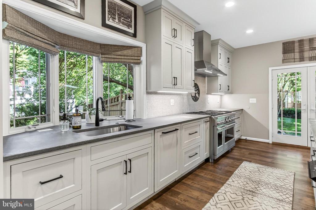 6247 GENTLE LANE