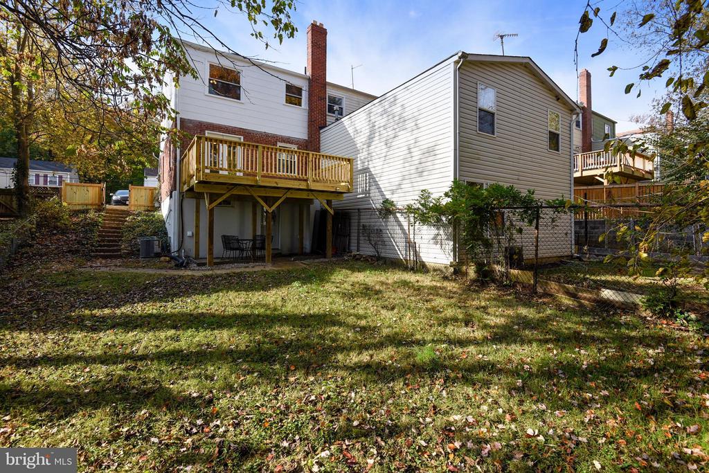 2324 RIVERVIEW TERRACE