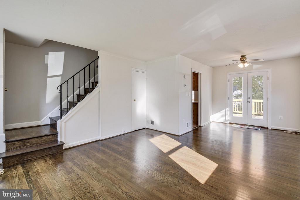 2324 RIVERVIEW TERRACE