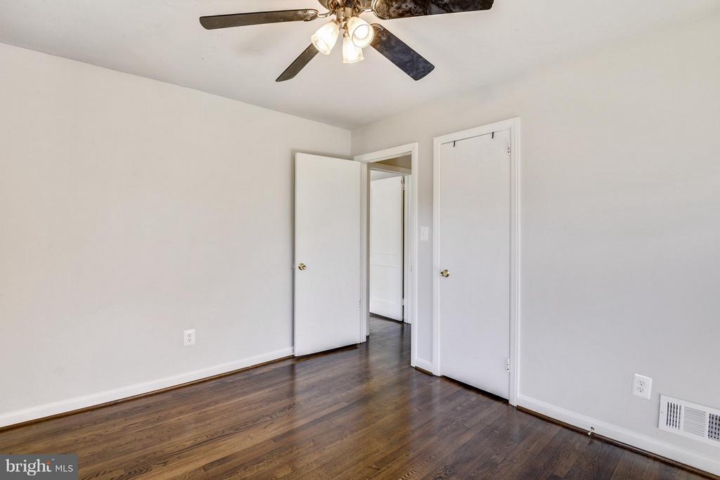 2324 RIVERVIEW TERRACE