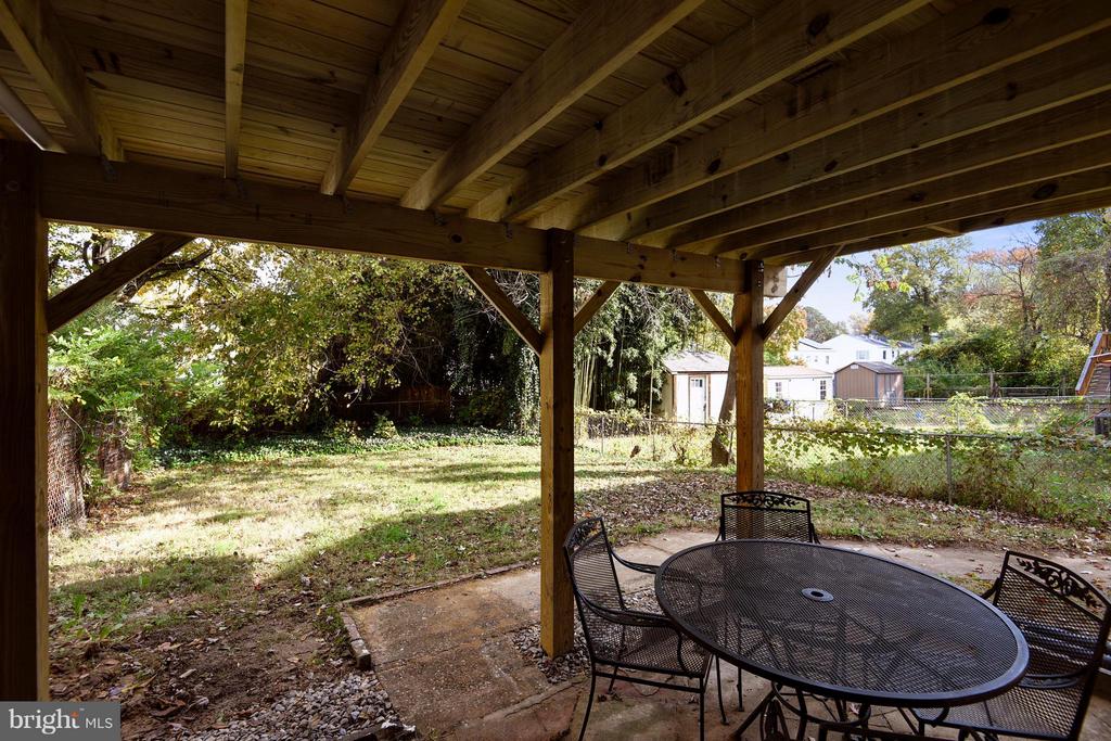 2324 RIVERVIEW TERRACE