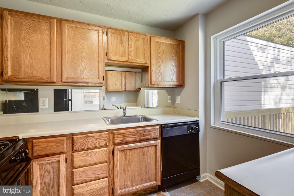 2324 RIVERVIEW TERRACE