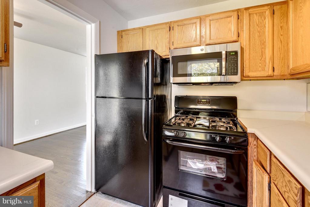 2324 RIVERVIEW TERRACE