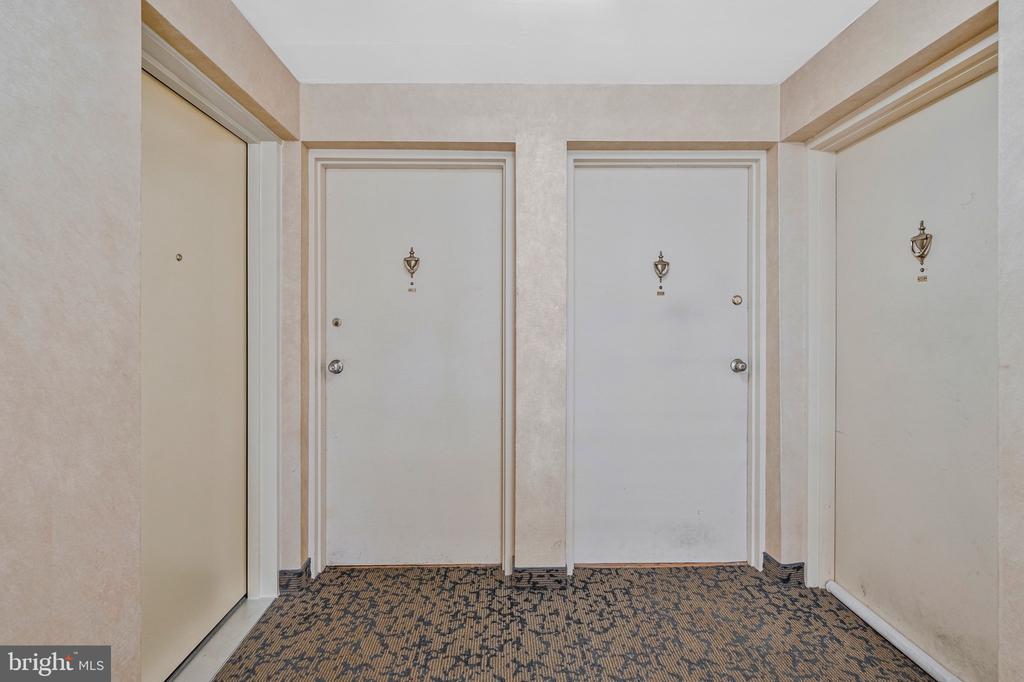 1916 WILSON LANE 202