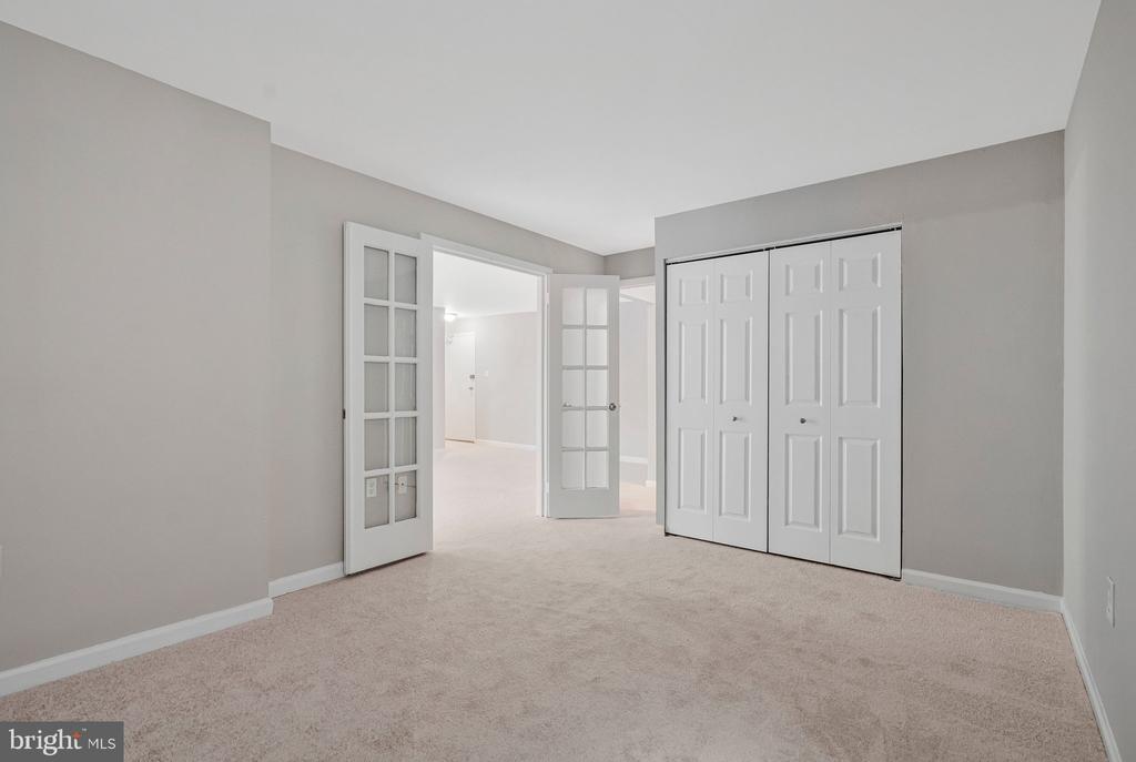 1916 WILSON LANE 202