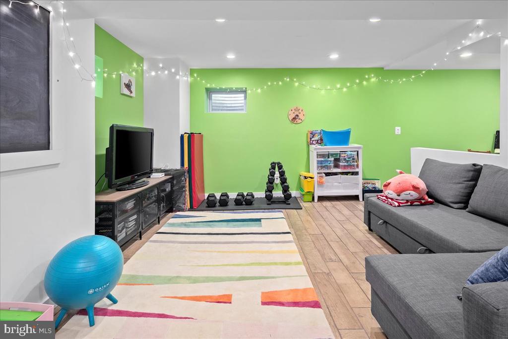 3104 LITTLE CREEK LANE