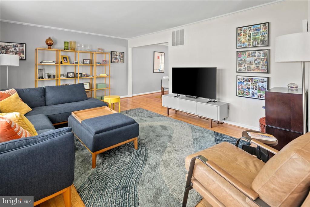 3104 LITTLE CREEK LANE