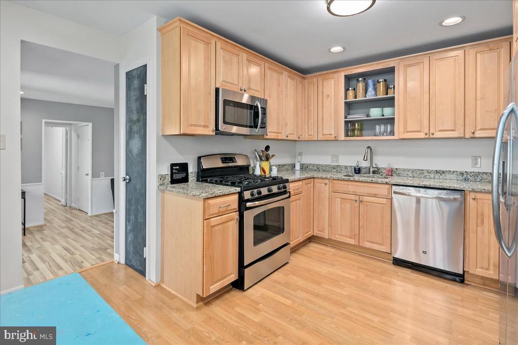 3104 LITTLE CREEK LANE