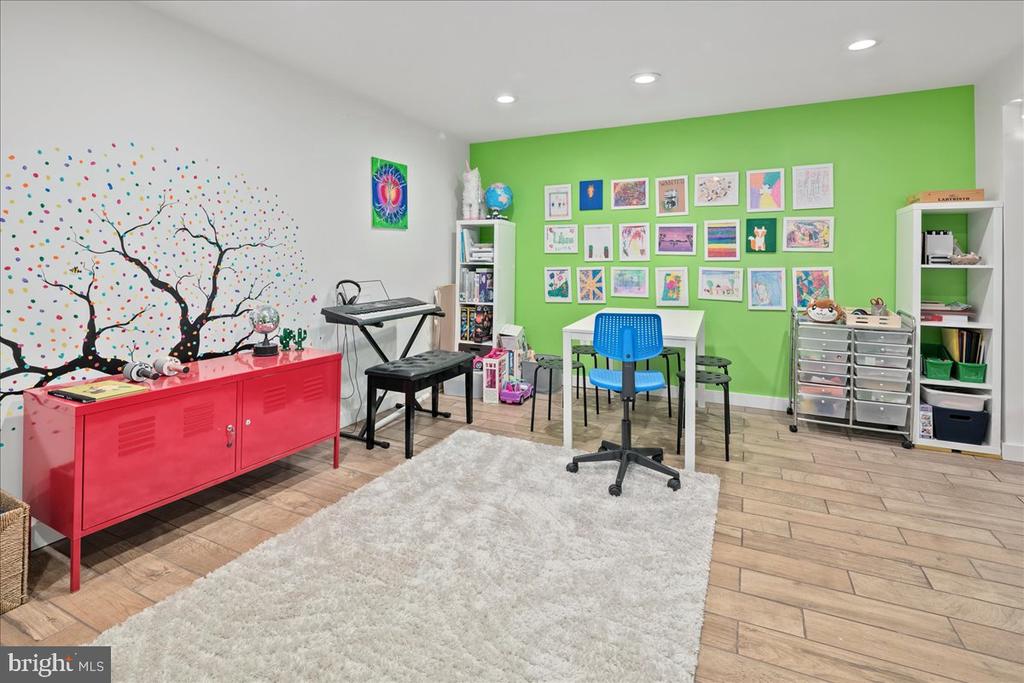 3104 LITTLE CREEK LANE