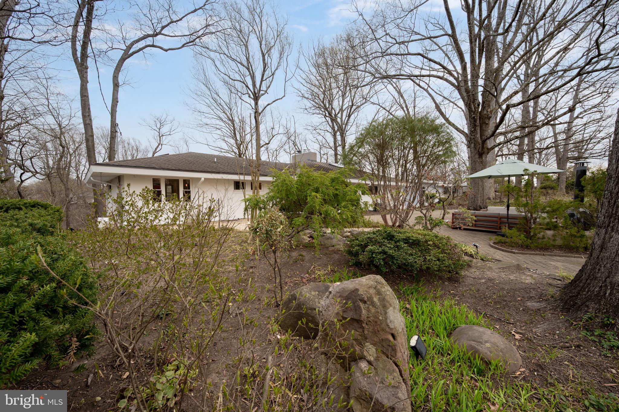 6124 BEACHWAY DRIVE