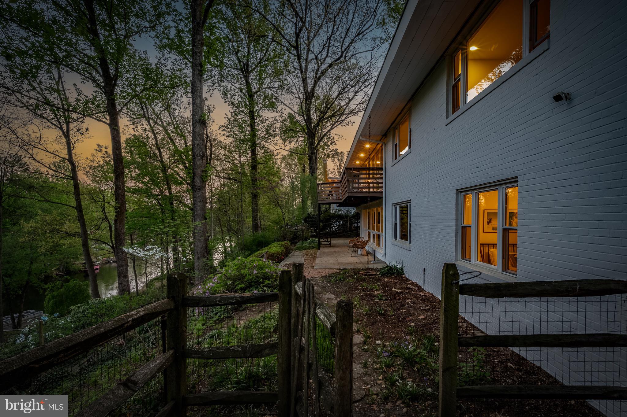 6124 BEACHWAY DRIVE