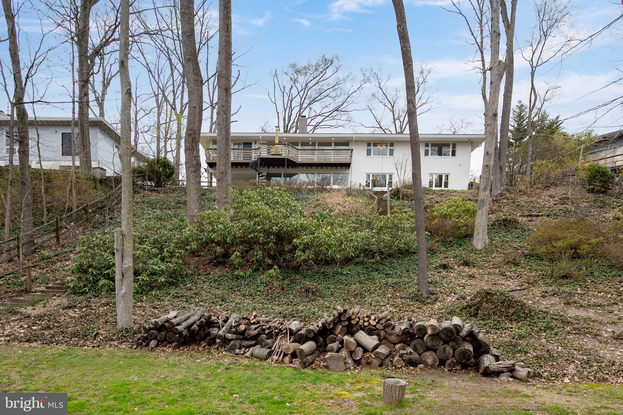 6124 BEACHWAY DRIVE