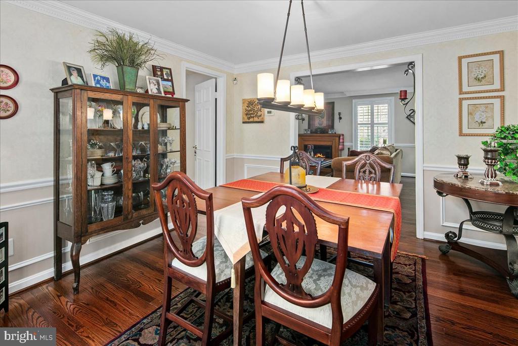 4202 PICKERING PLACE