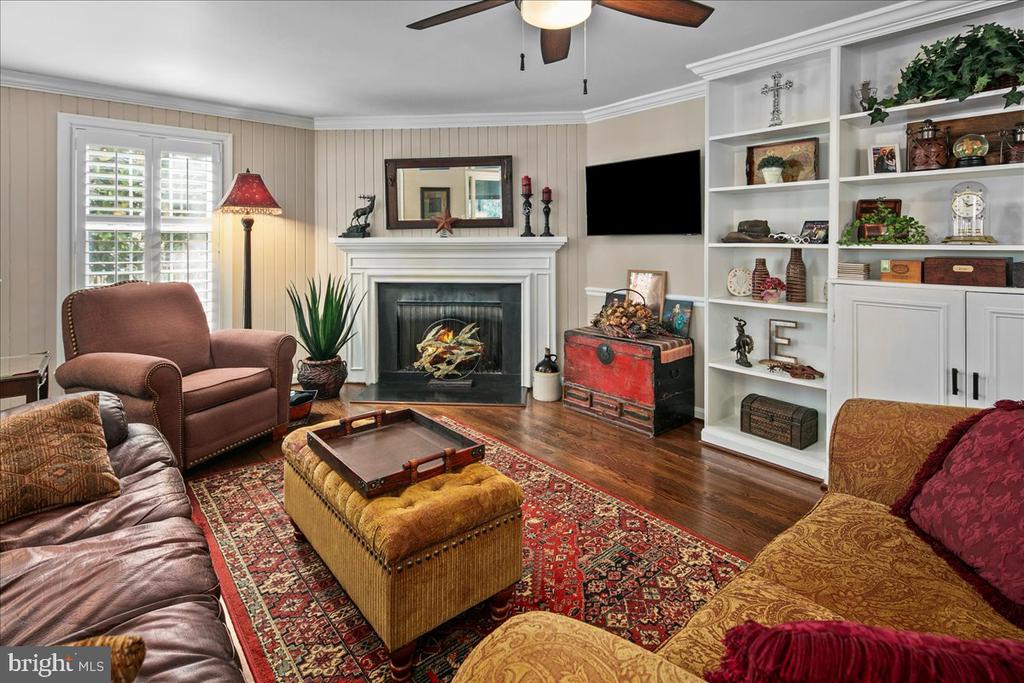 4202 PICKERING PLACE