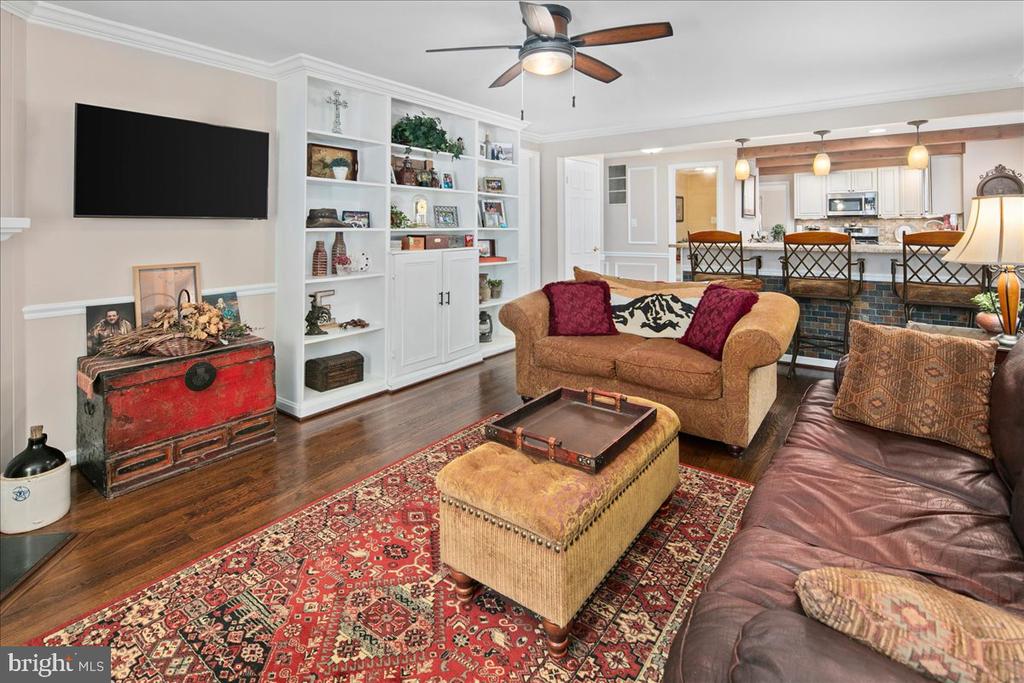 4202 PICKERING PLACE