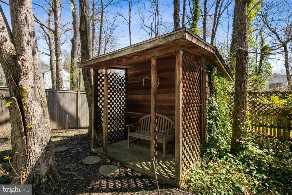 4202 PICKERING PLACE