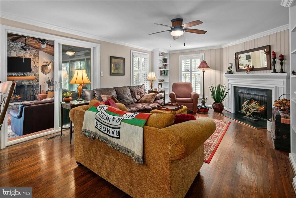 4202 PICKERING PLACE