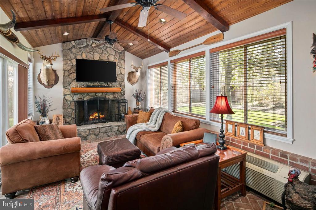4202 PICKERING PLACE