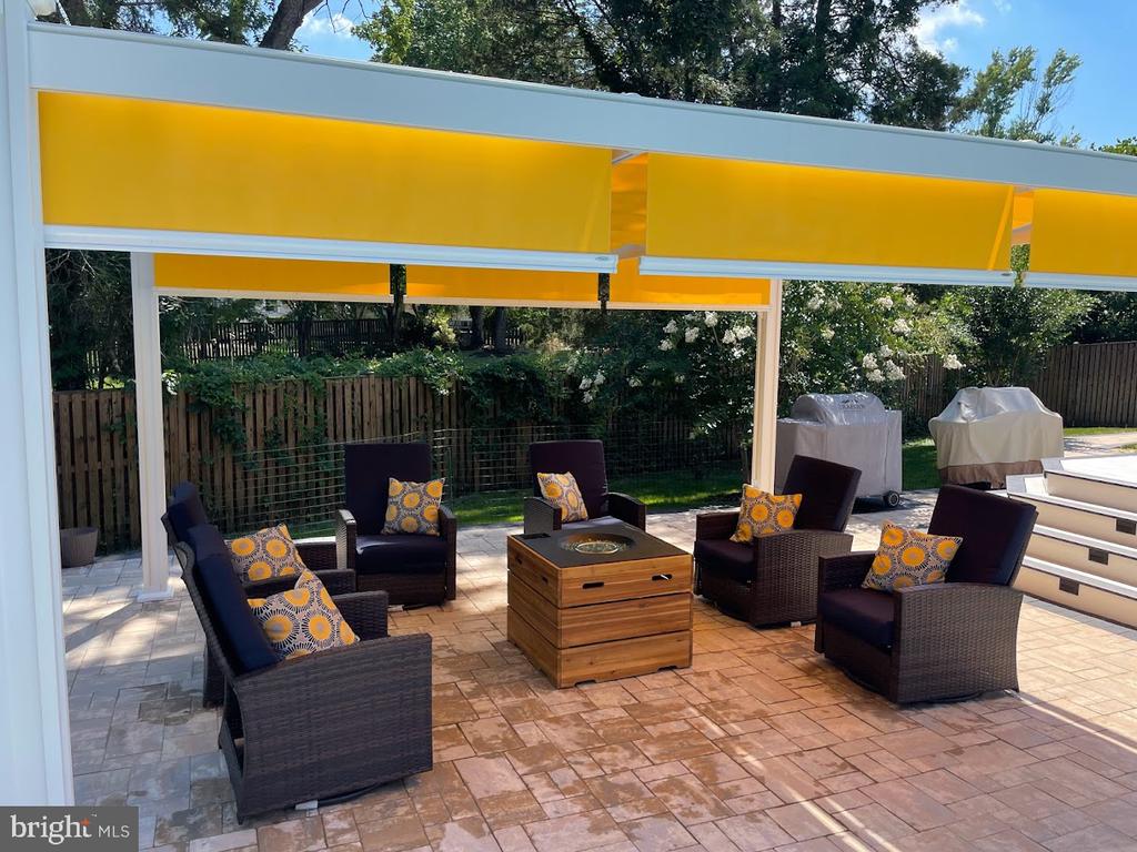 9426 MOUNT VERNON CIRCLE