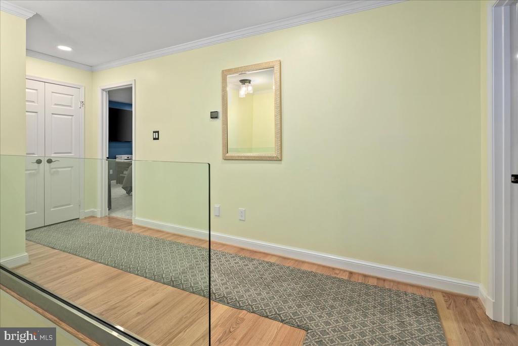 9426 MOUNT VERNON CIRCLE