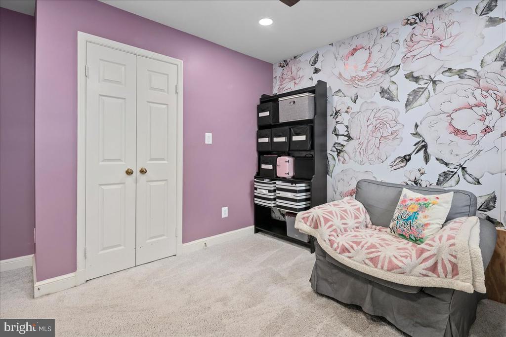 9426 MOUNT VERNON CIRCLE