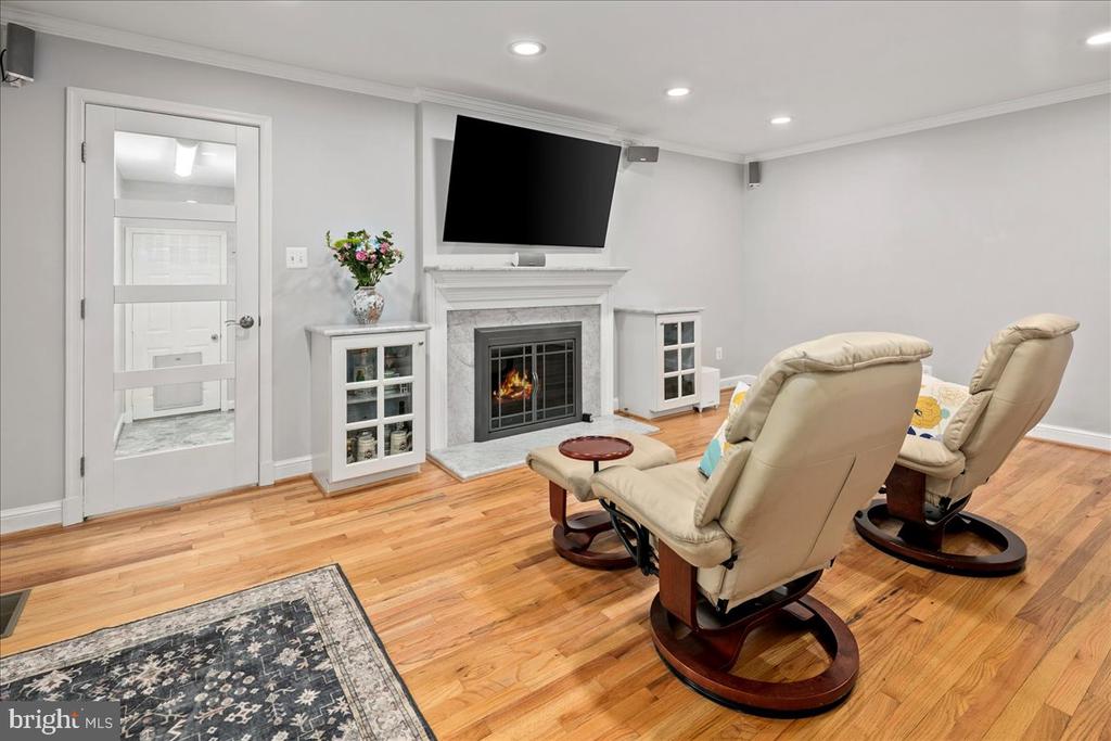 9426 MOUNT VERNON CIRCLE