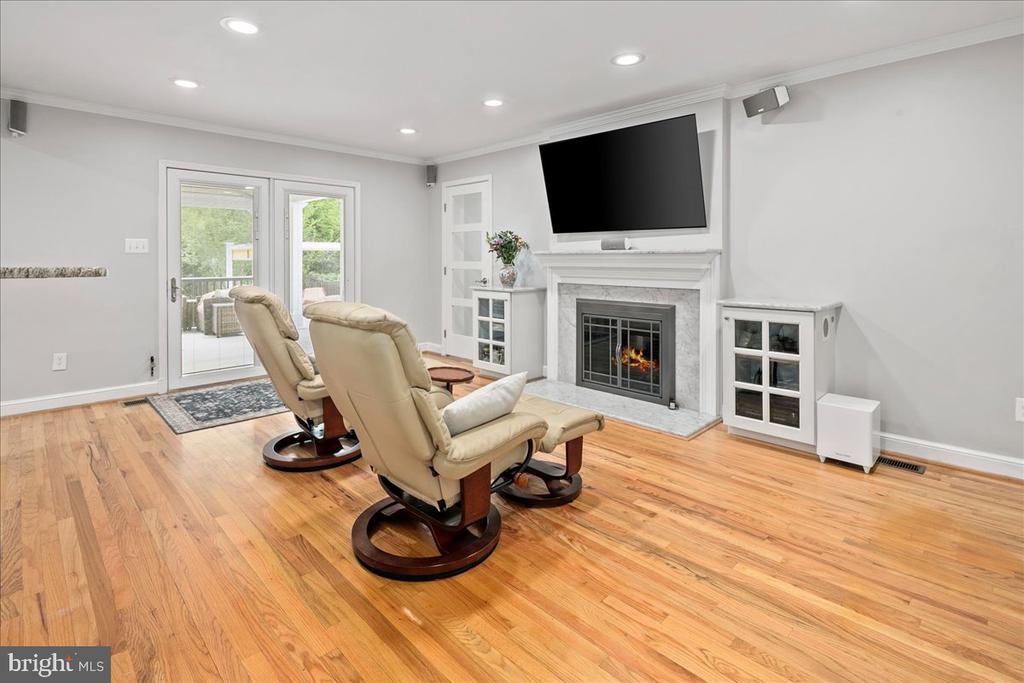 9426 MOUNT VERNON CIRCLE